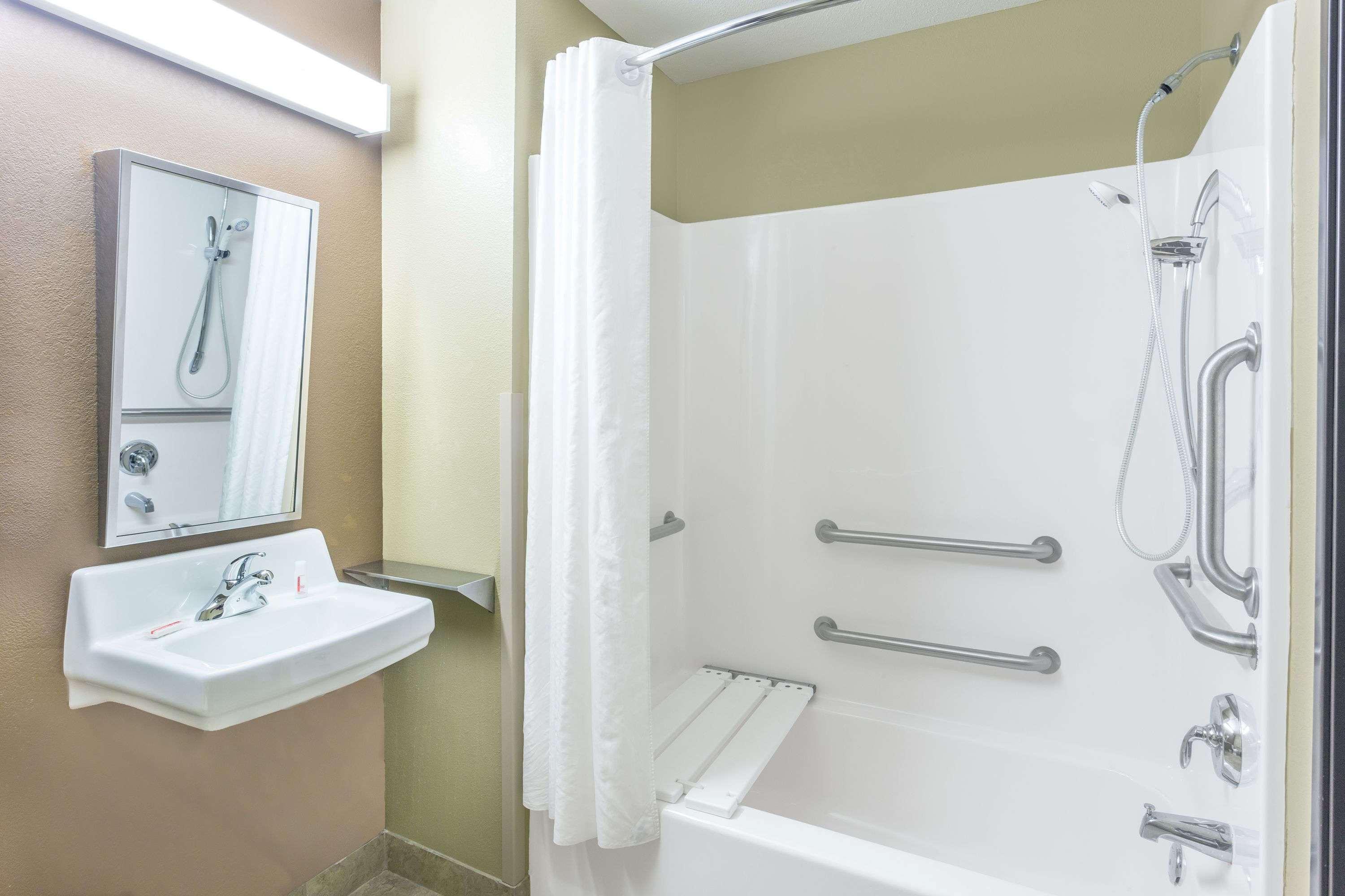 Sleep Inn & Suites Каламазу Екстериор снимка